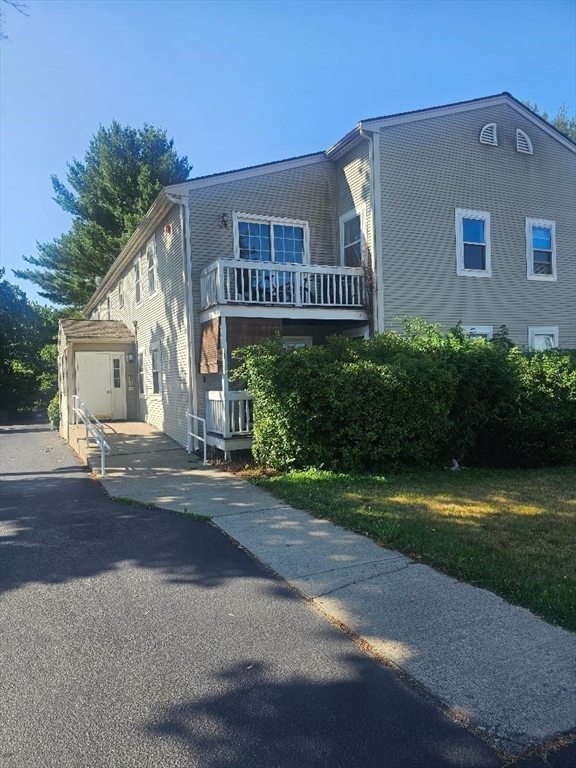 Photo 1 of 7 — 22 State St 4, Taunton, MA 02780