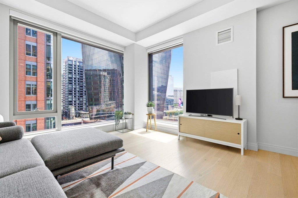 135 Seaport Blvd #1016, Boston, MA, 135 Seaport Blvd #1016, Boston, MA Photo #1