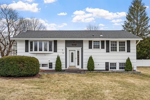 12 Tanglewood Drive Dracut MA 01826