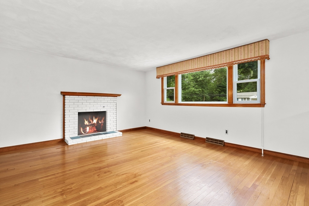 12 Lafayette Lane