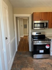 547 Hyde Park Avenue 3