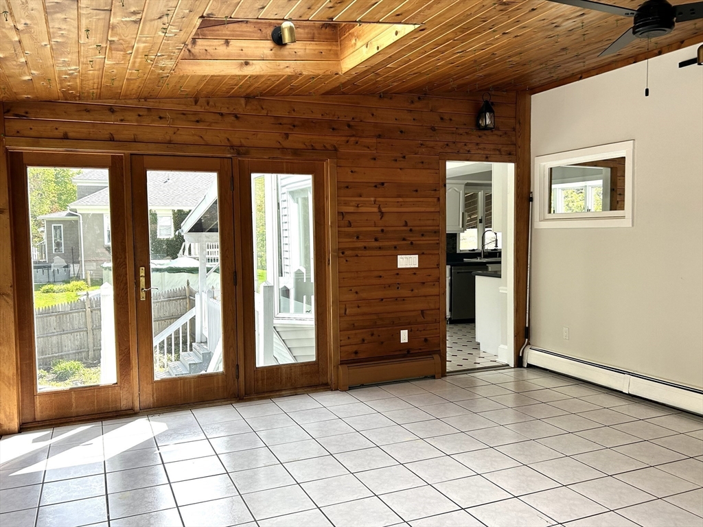 68 Ridge Ave, Pittsfield, MA Photo #12