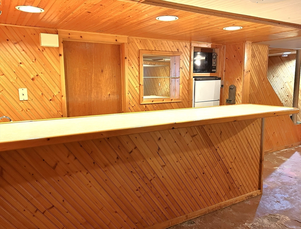 68 Ridge Ave, Pittsfield, MA Photo #33