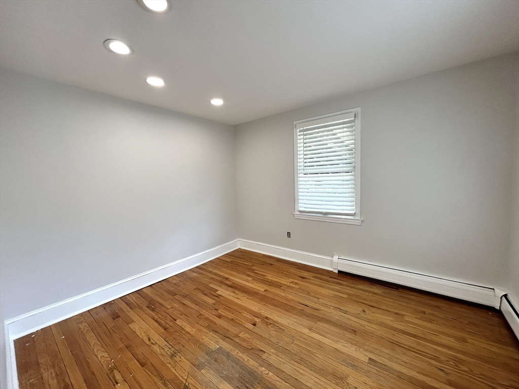 68 Ridge Ave, Pittsfield, MA Photo #5