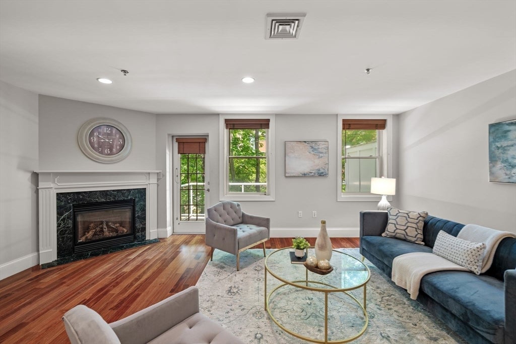 1732 Main Street 205