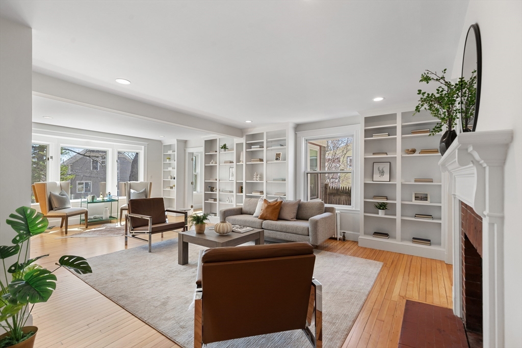 11 Lincoln St