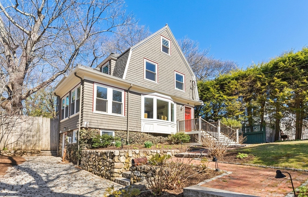 11 Lincoln St
