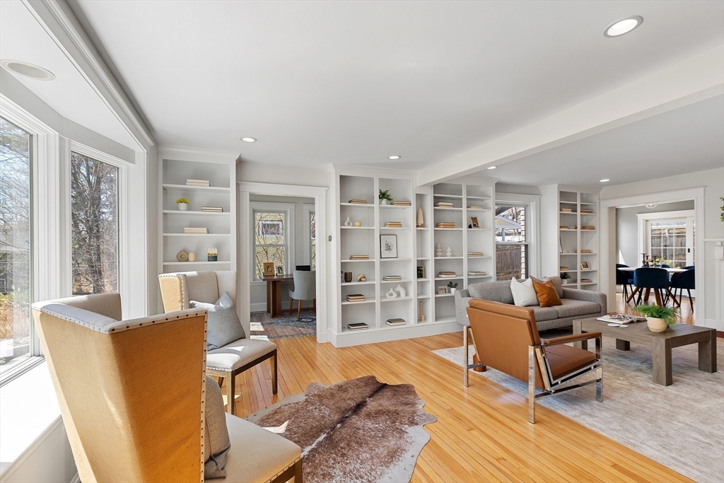 11 Lincoln St