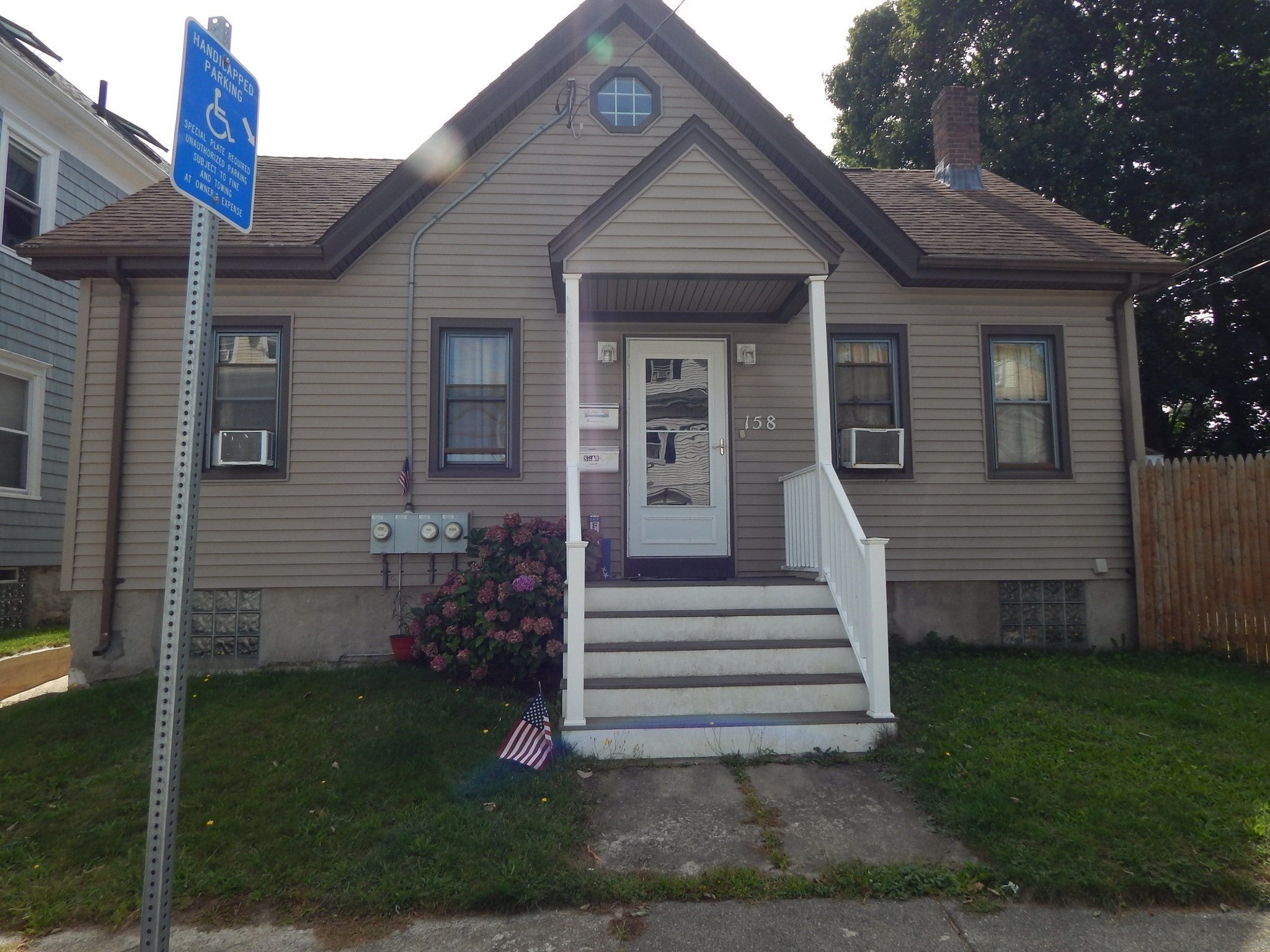 Photo of 158 Adams St, New Bedford, MA