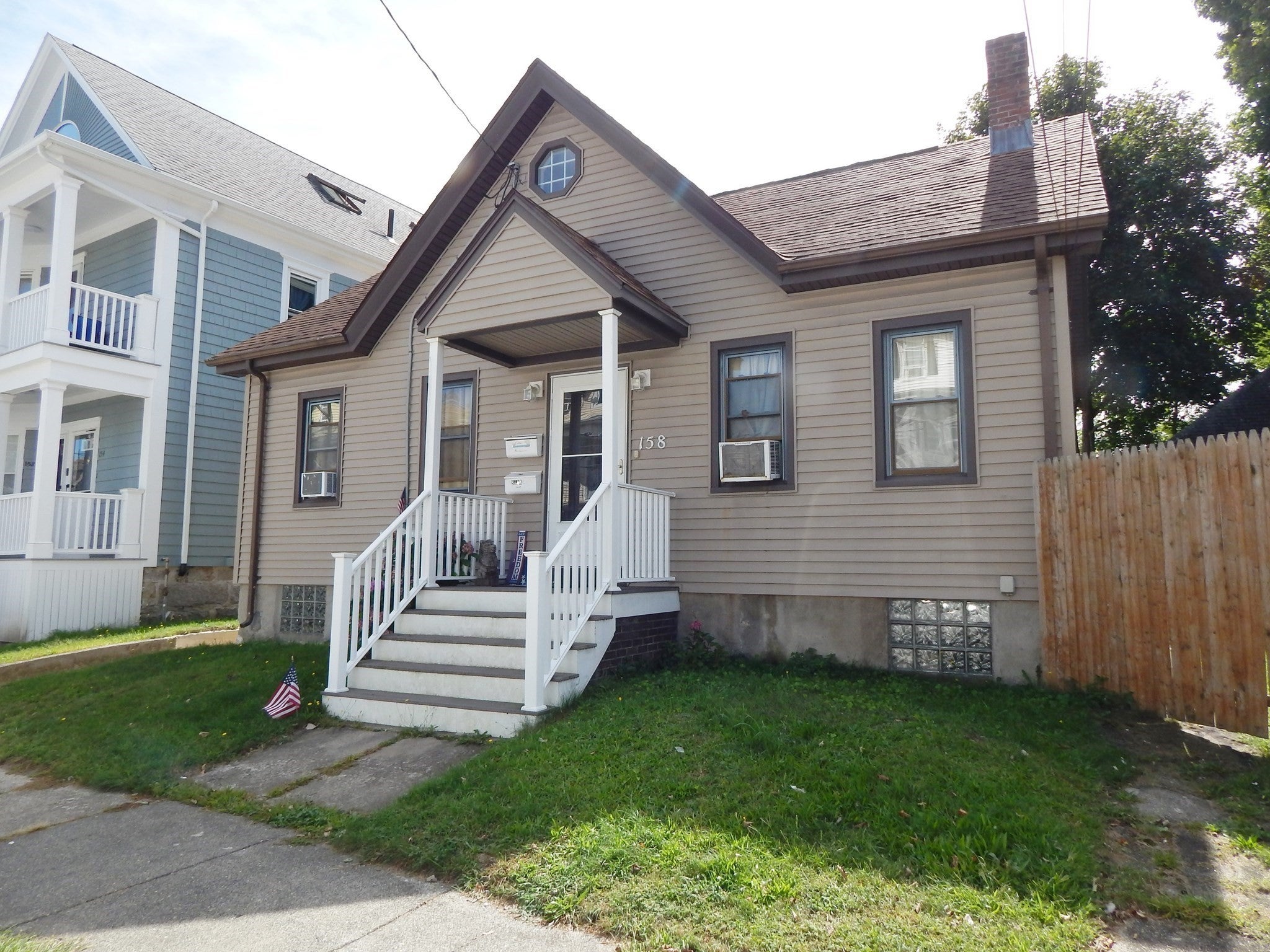 158 Adams St
