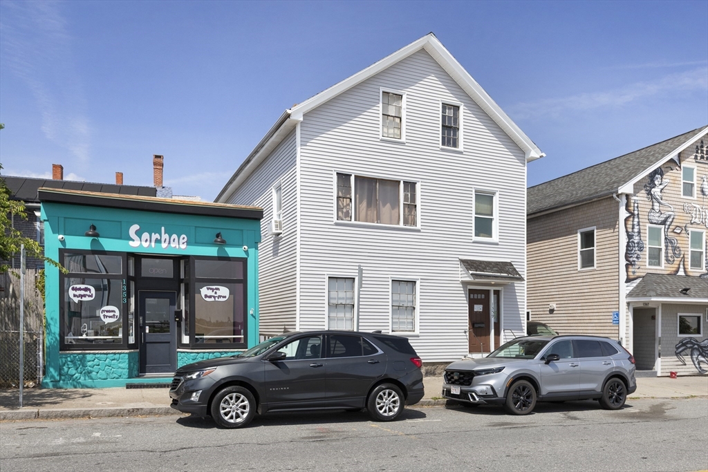 1359 Purchase St