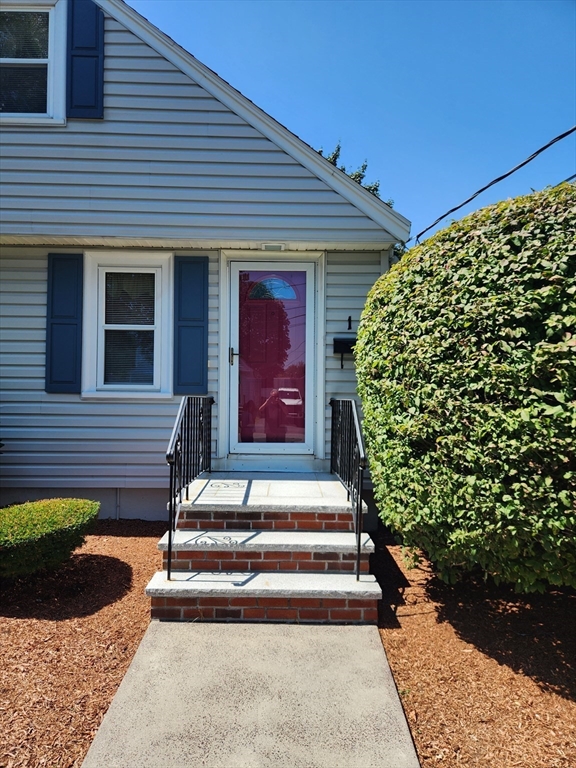 1 Danforth St