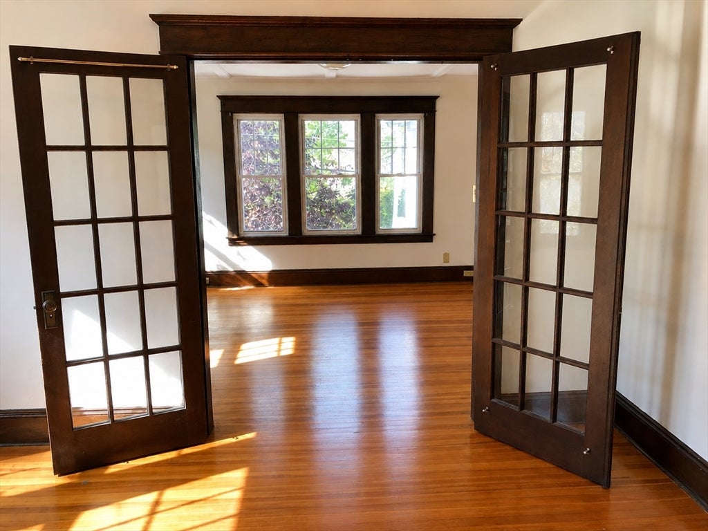 10-12 Dewey Ct, Northampton, MA, 10-12 Dewey Ct, Northampton, MA Photo #2