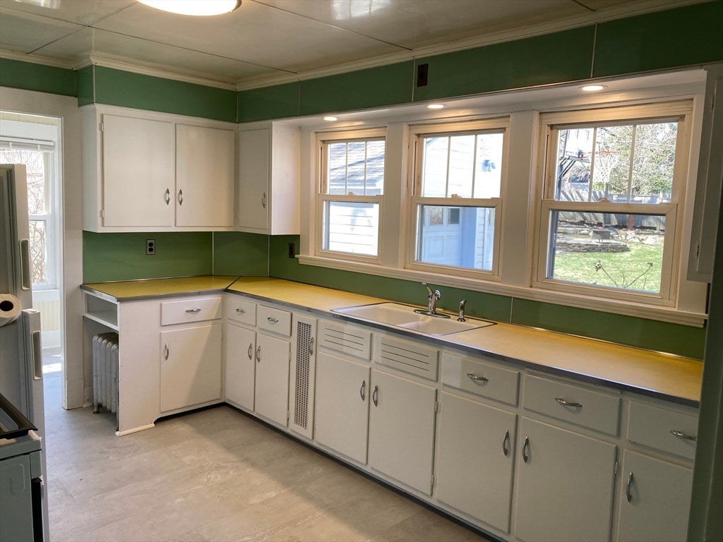 10-12 Dewey Ct, Northampton, MA, 10-12 Dewey Ct, Northampton, MA Photo #9