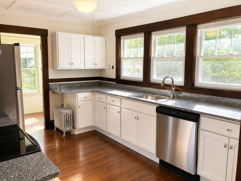 10-12 Dewey Ct, Northampton, MA, 10-12 Dewey Ct, Northampton, MA Photo #5