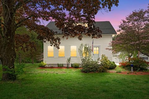 259 Hartford Ave W Uxbridge MA 01569