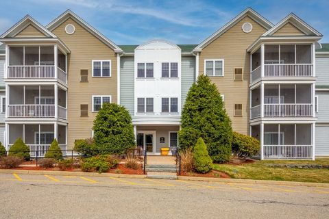 Photo of 2311 Briarwood Vlg #2311, Clinton, MA 01510 (MLS # 73493731)