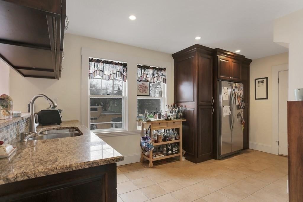 35 Manning St 2