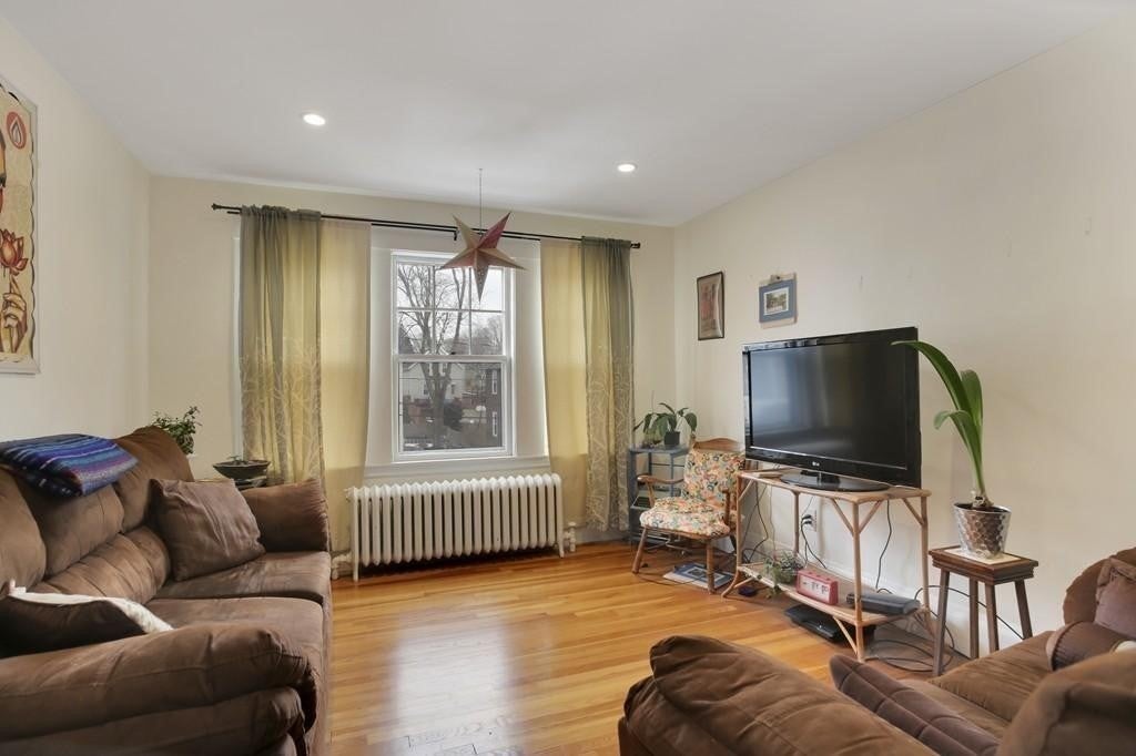 35 Manning St 2