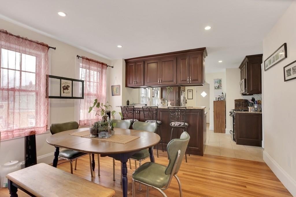 35 Manning St 2