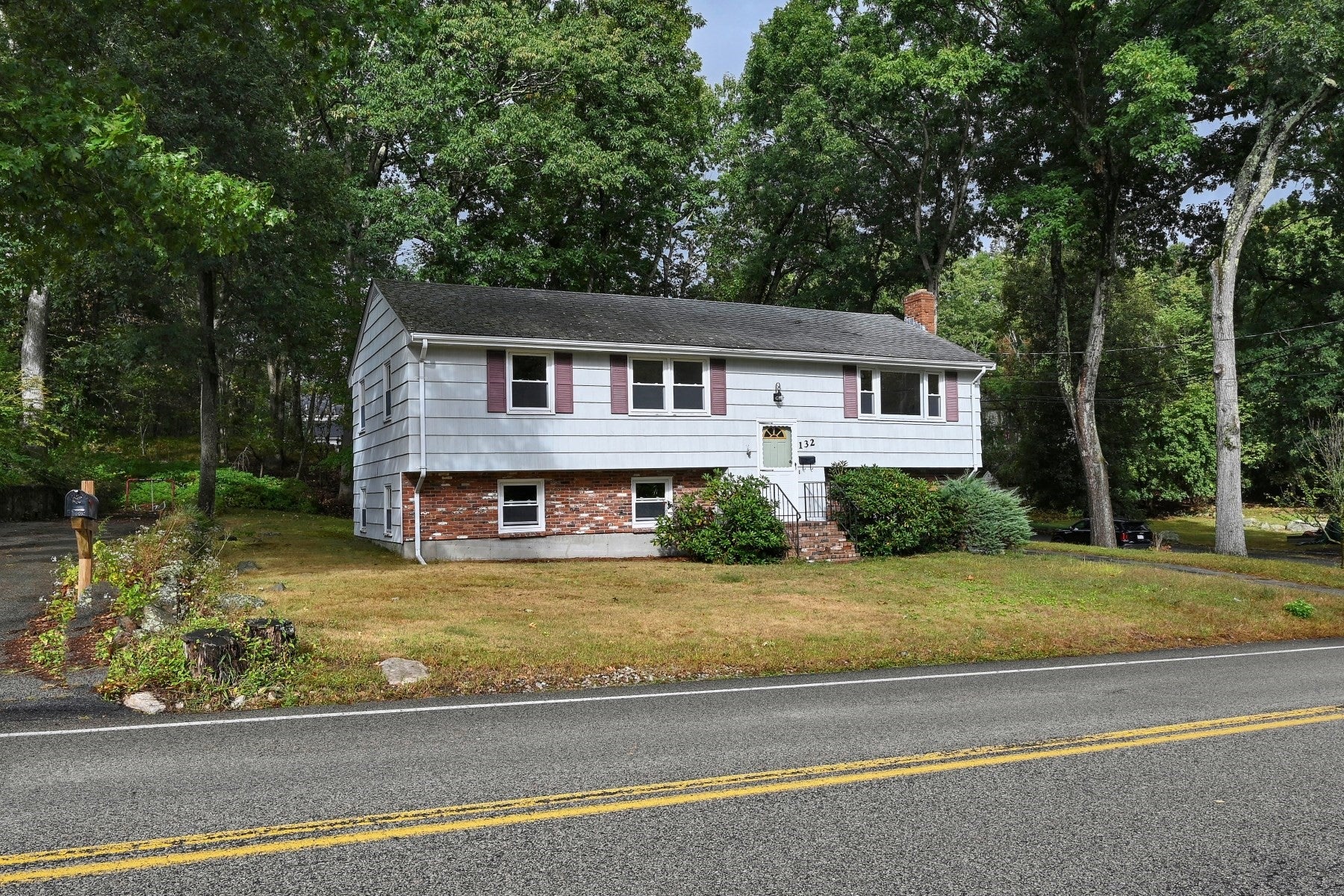 132 Forest St, Weymouth, MA Photo #3