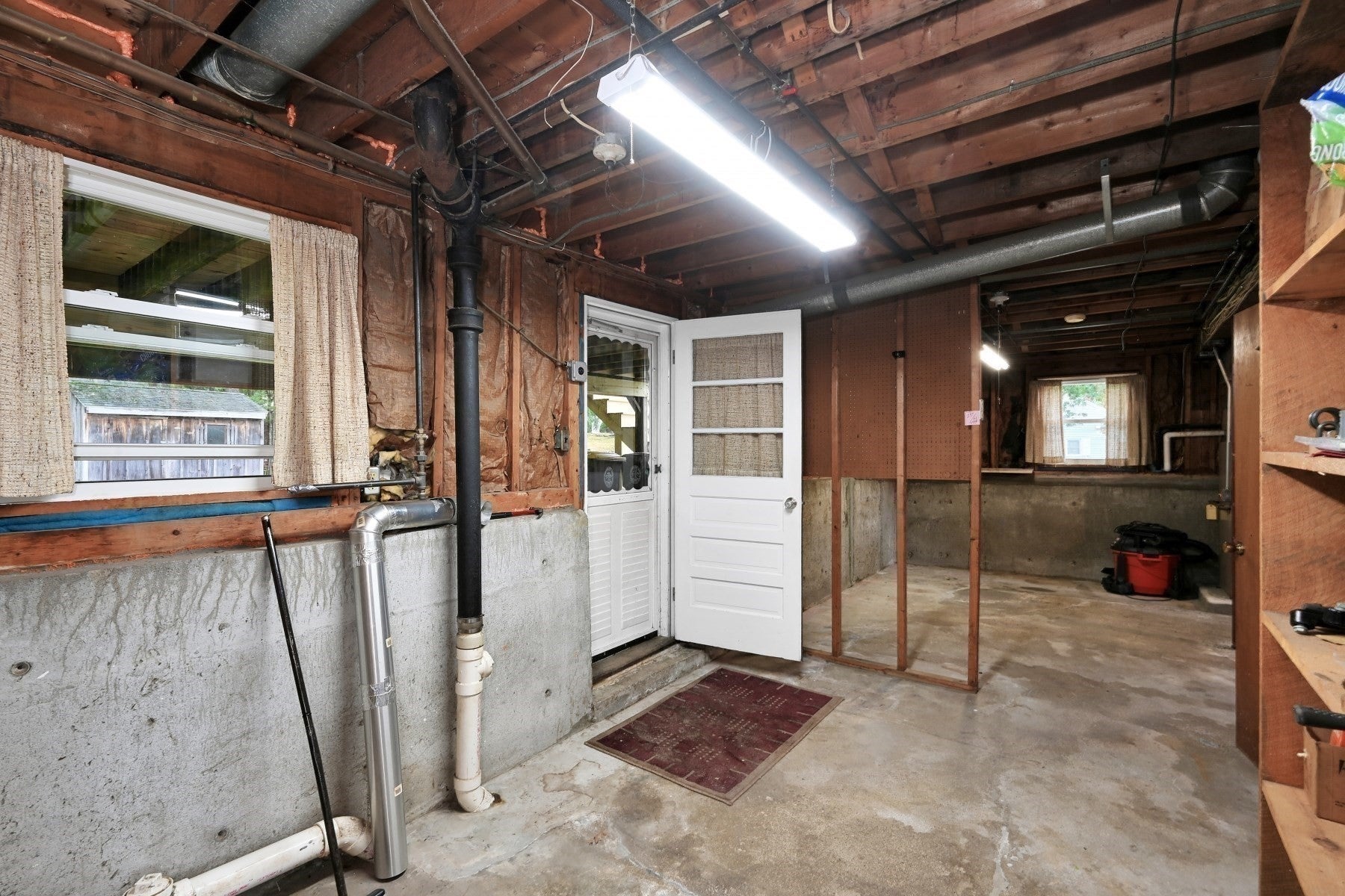 132 Forest St, Weymouth, MA Photo #25