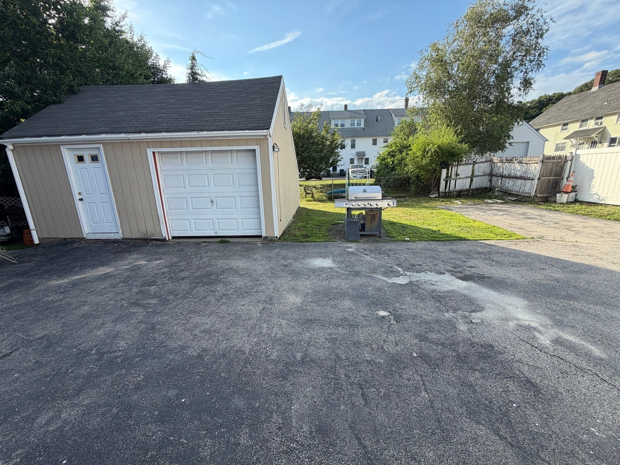 38 C St 38