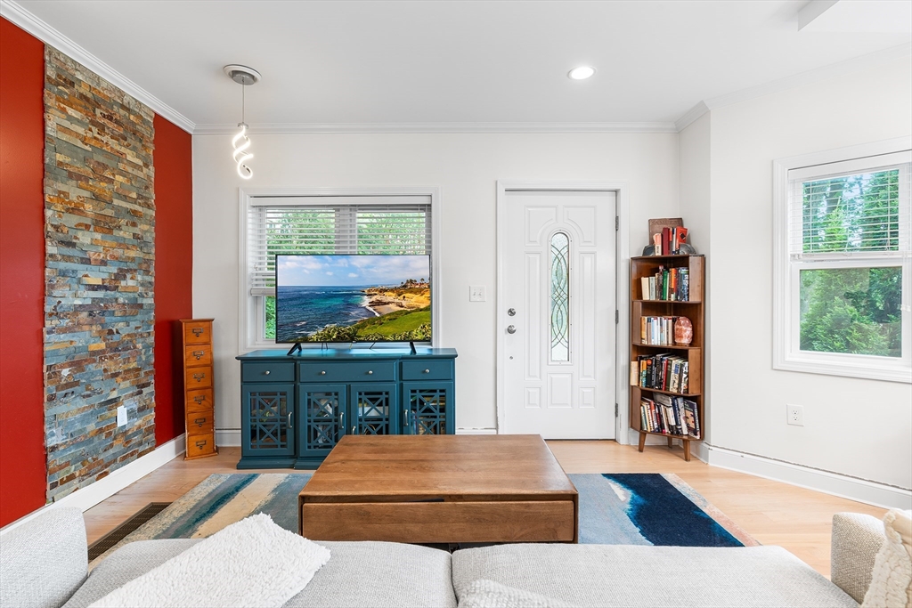 9 Lisbeth St 9