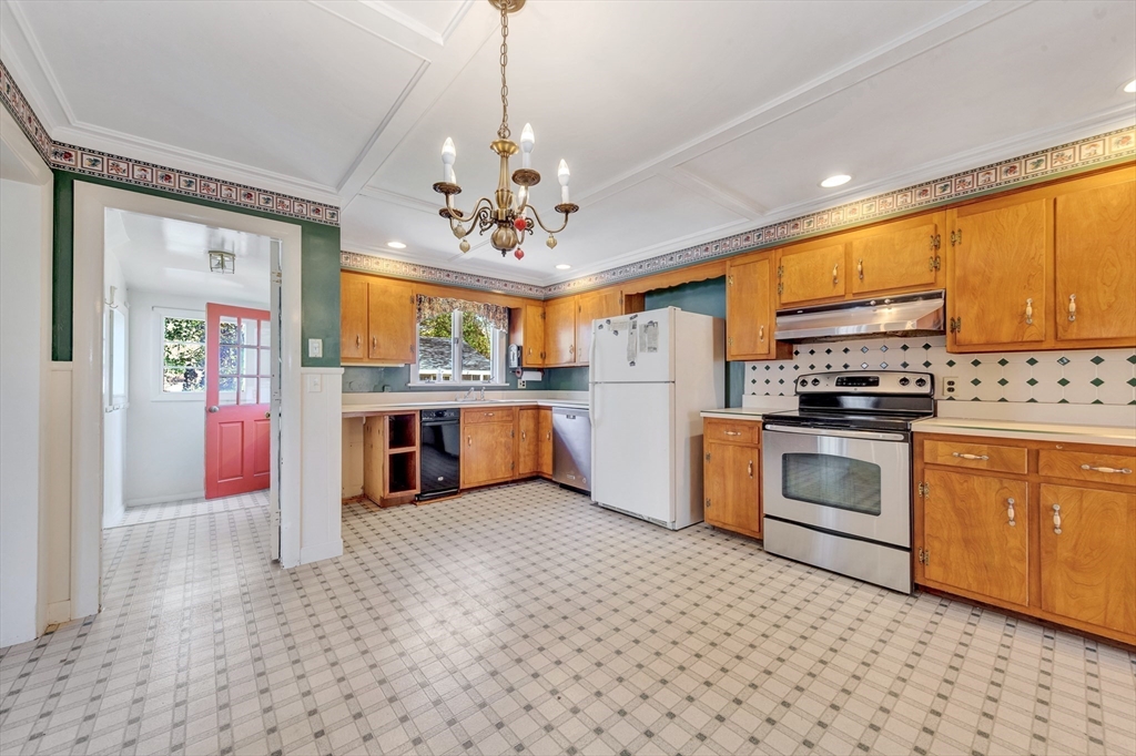 140 Mt Pleasant Avenue, Gloucester, MA Photo #19
