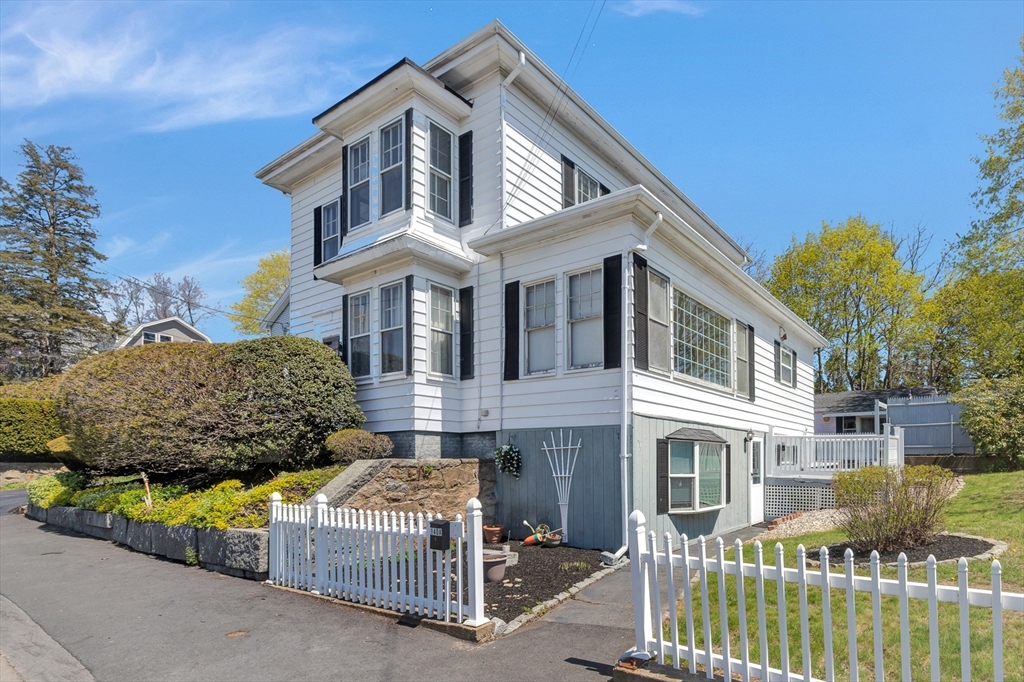 140 Mt Pleasant Avenue, Gloucester, MA Photo #1