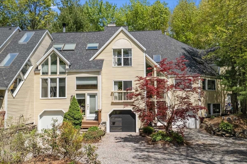 Photo of 8 Deer Path, Hudson, MA