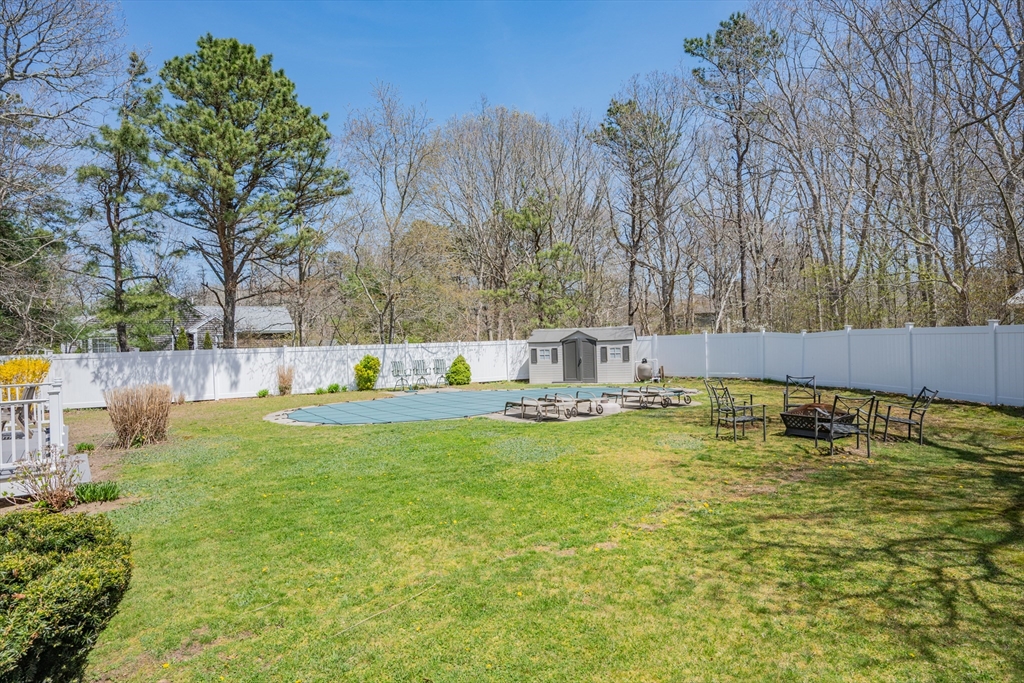 22 Dogwood Dr