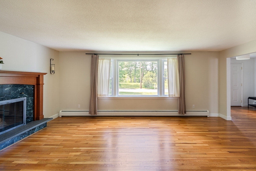 7 Banbury Dr.