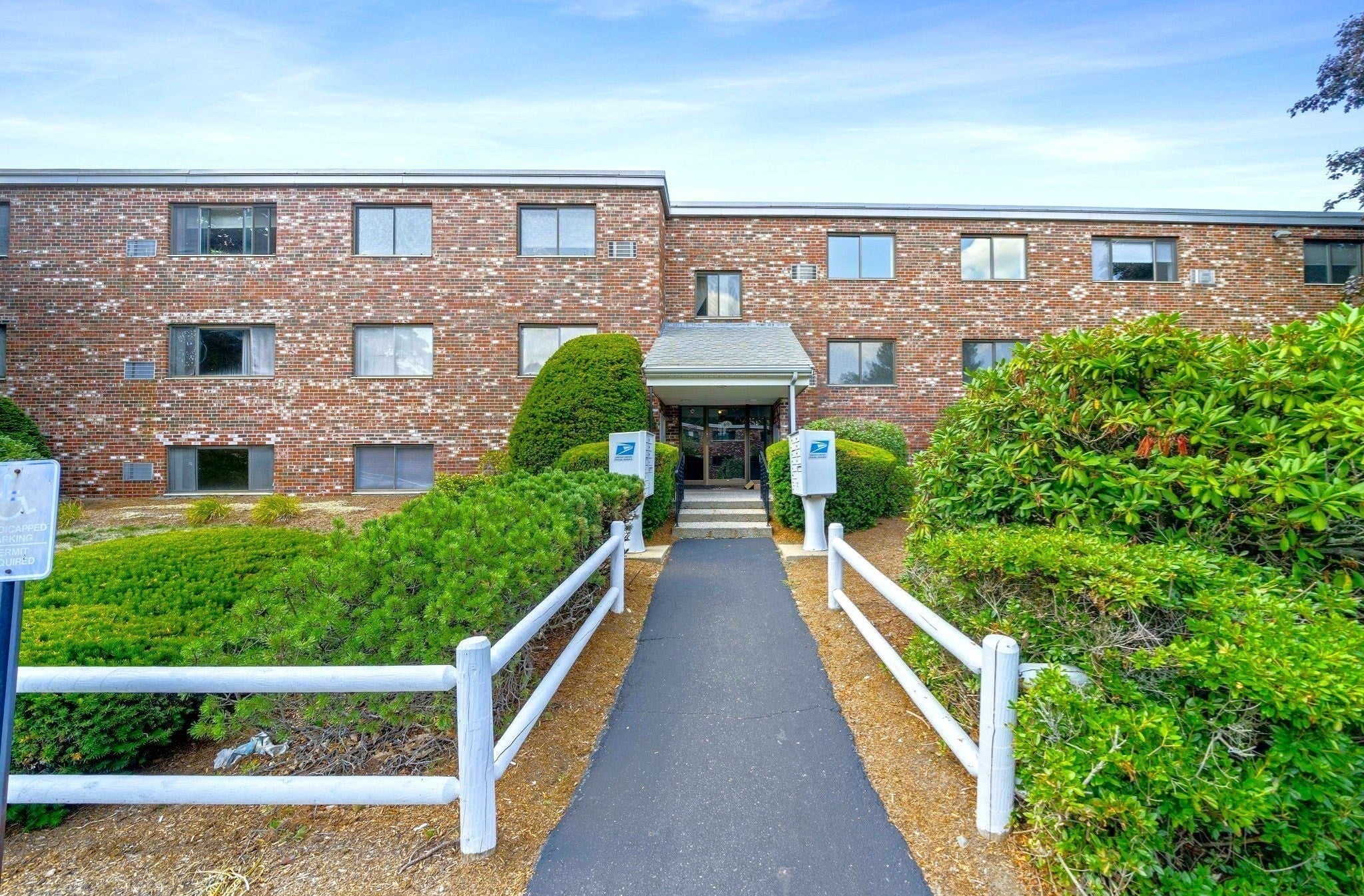 69 Milliken Ave 1A