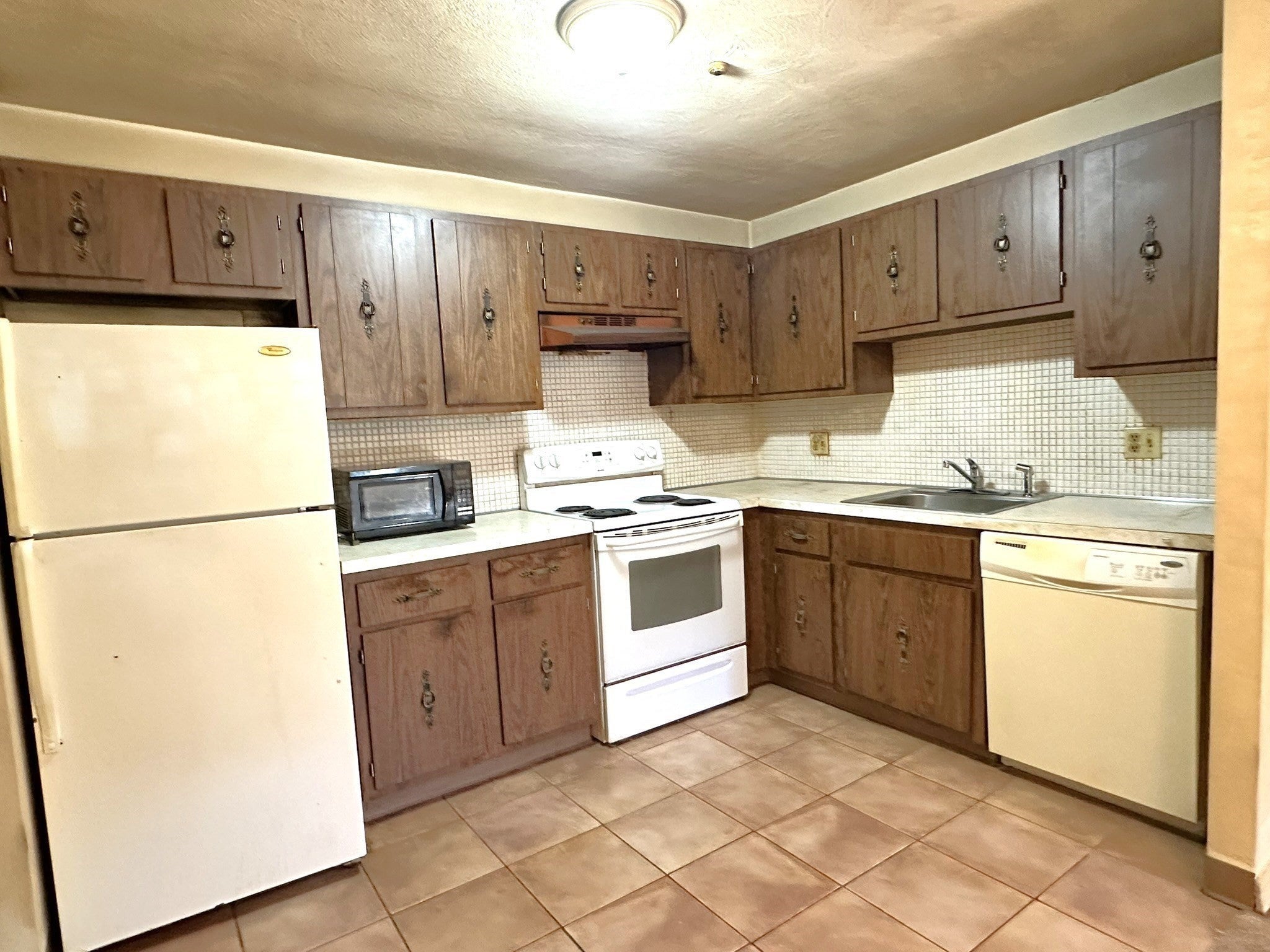 69 Milliken Ave 1A