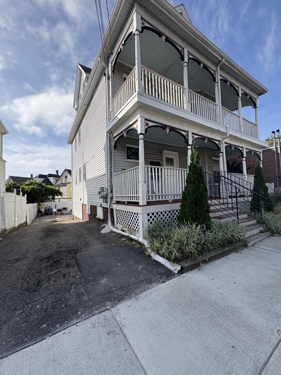 211 Elm