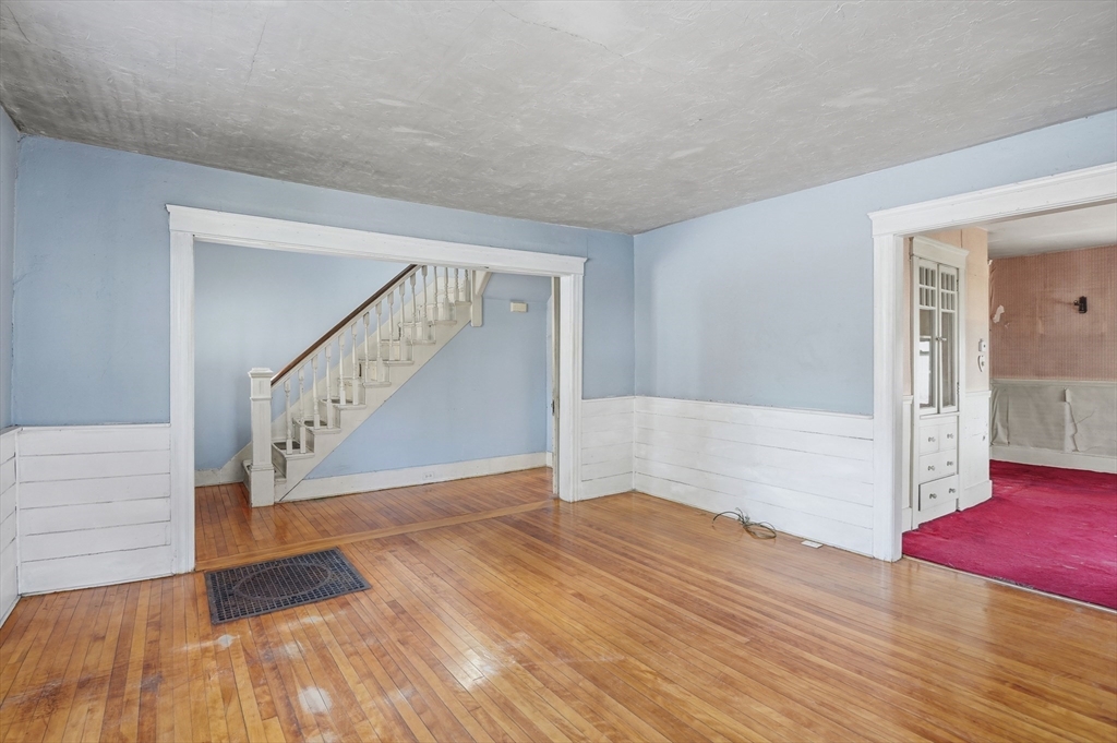 79 Central St