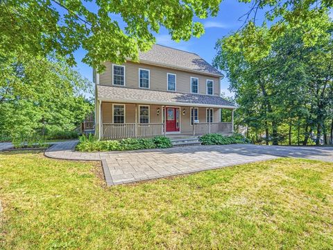 Photo of 77 Thayer Rd, Braintree, MA 02184 (MLS # 73548080)