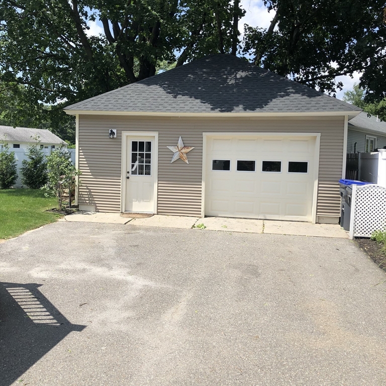 14 Highland Street