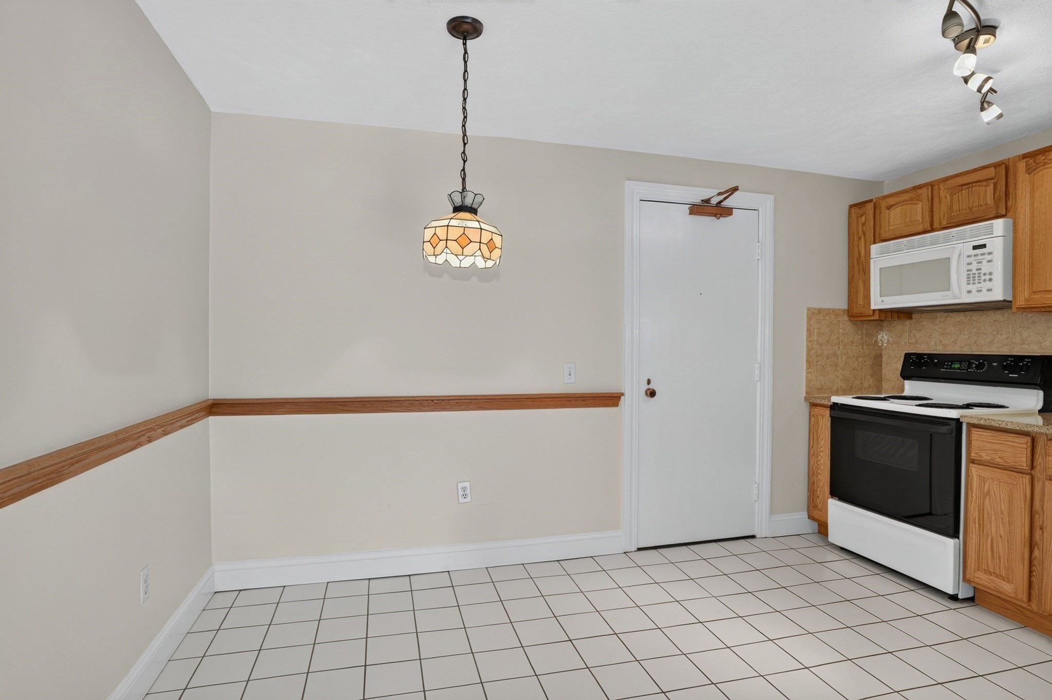 9 Davis Rd #C8, Acton, MA, 9 Davis Rd #C8, Acton, MA Photo #2
