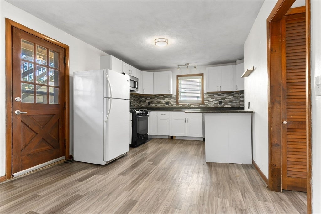 20 Shepherd St, Gloucester, MA, 20 Shepherd St, Gloucester, MA Photo #6