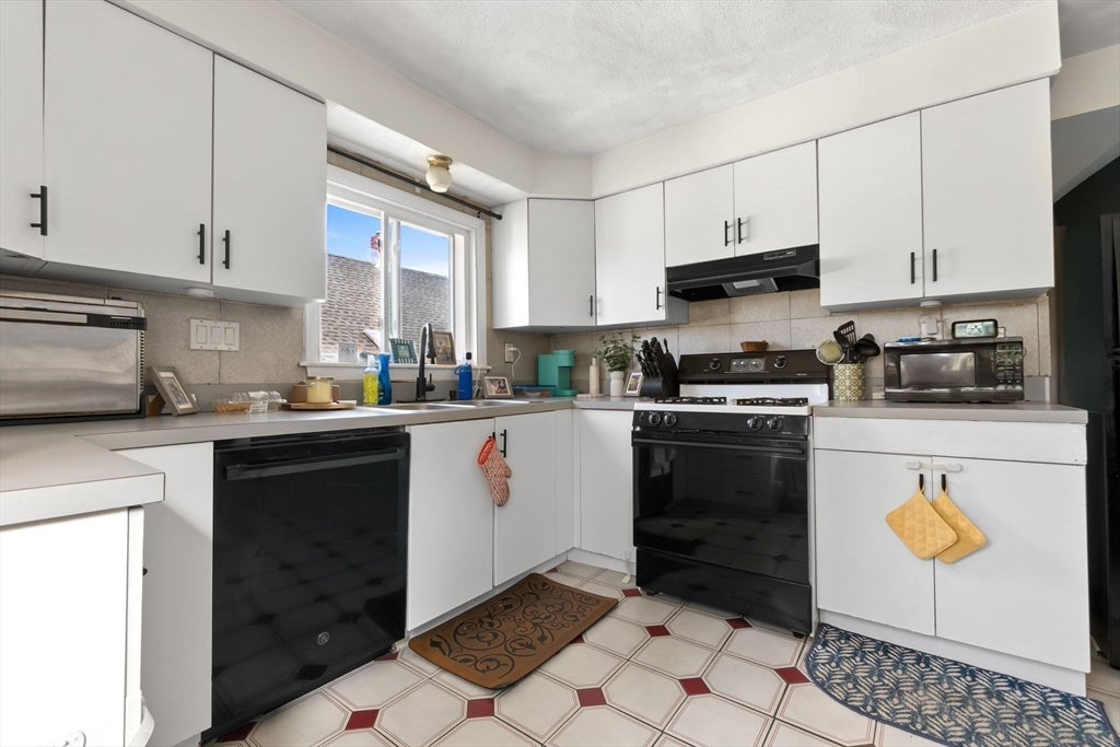 20 Shepherd St, Gloucester, MA, 20 Shepherd St, Gloucester, MA Photo #16