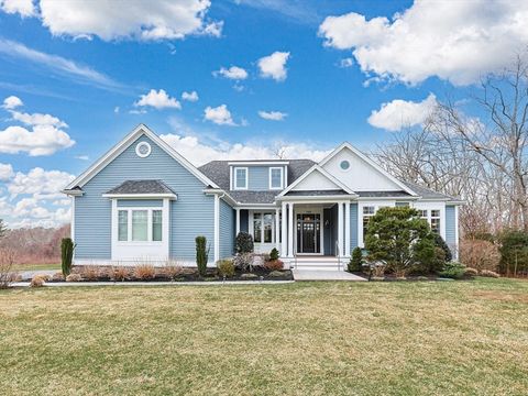 105 Palmer River Rd Swansea MA 02777