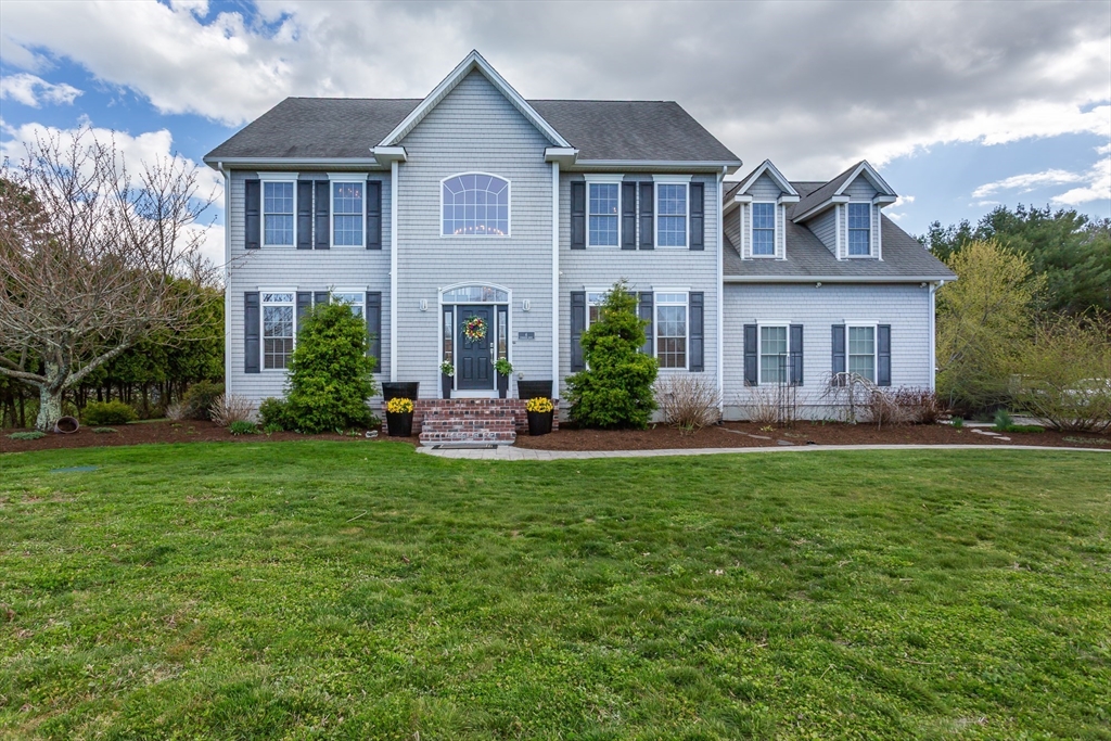 6 Evergreen Dr