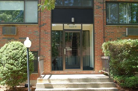 Photo of 1323 Worcester Rd #F2, Framingham, MA 01701 (MLS # 73529855)