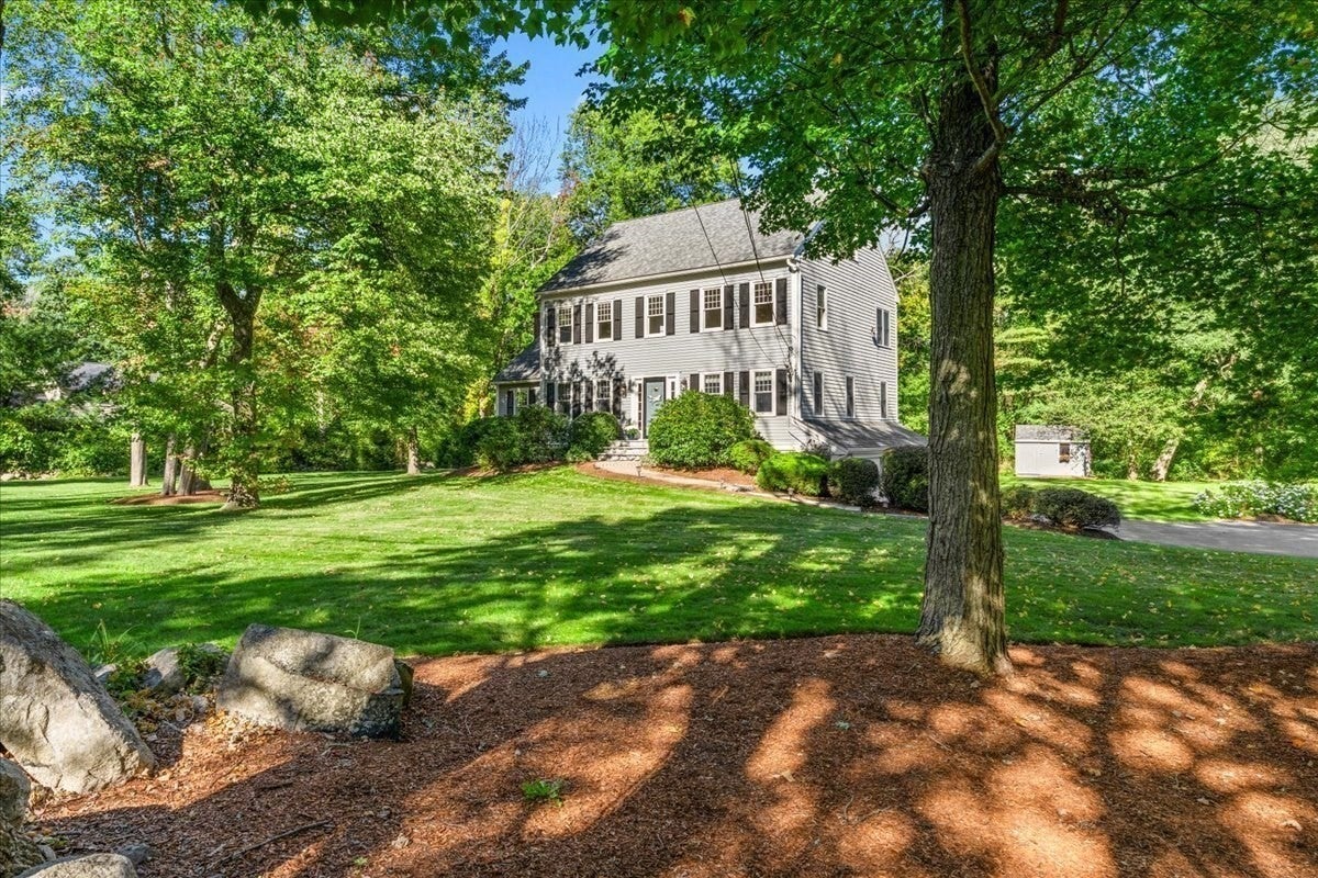 4 Briggs Lane