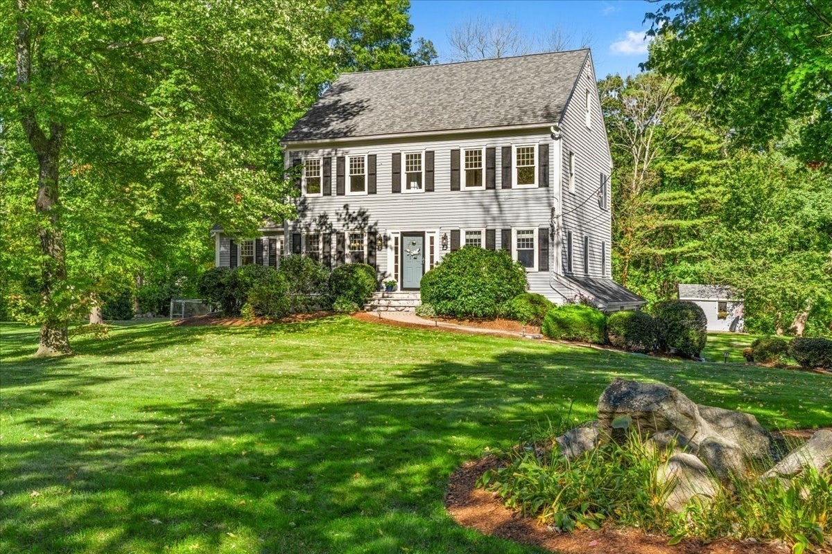 4 Briggs Lane