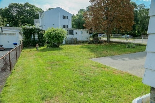 2641 N Main St
