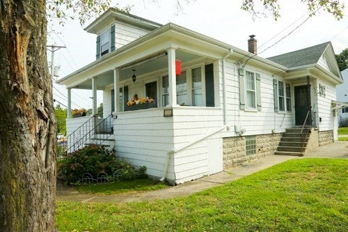 2641 N Main St