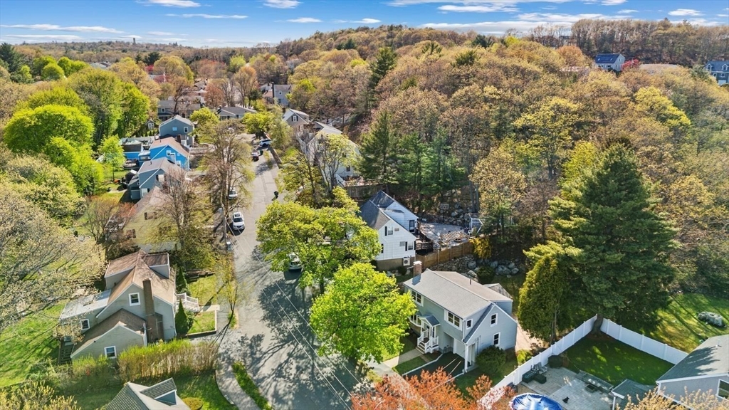 9 Lebel Rd